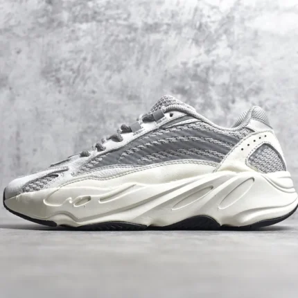 YEEZY BOOST 700 V2 STATIC Reps - C