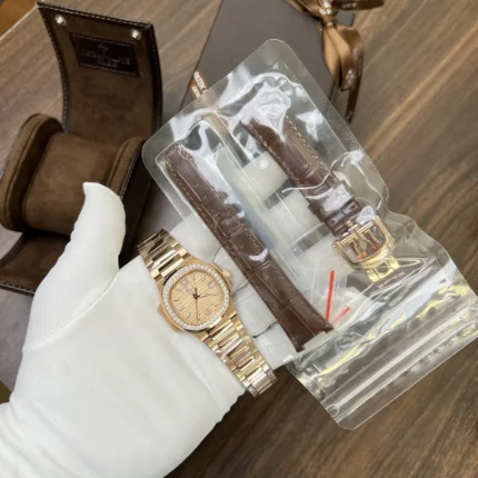 Patek Philippe Nautilus 7010 Best Replica Watch Rose Gold 32mm - C
