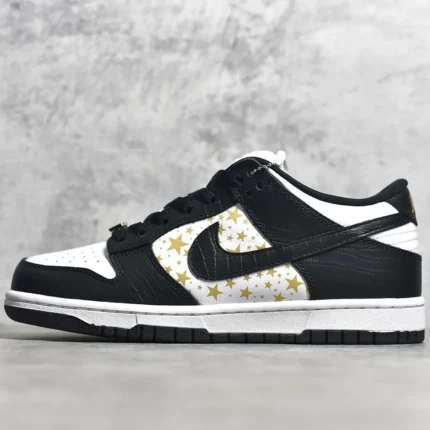 Nike DUNK SB LOW SUPREME STARS BLACK Replicas - C