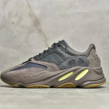 UA Yeezy Boost 700 Mauve Reps - C